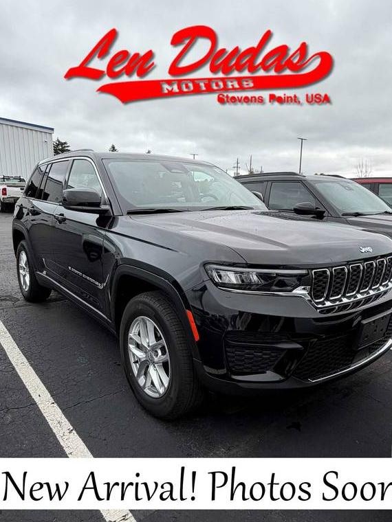 JEEP GRAND CHEROKEE 2023 1C4RJHAGXPC570207 image JEEP GRAND CHEROKEE 2023 1C4RJHAGXPC570207 image